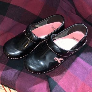 Danskos Breast Cancer Awareness